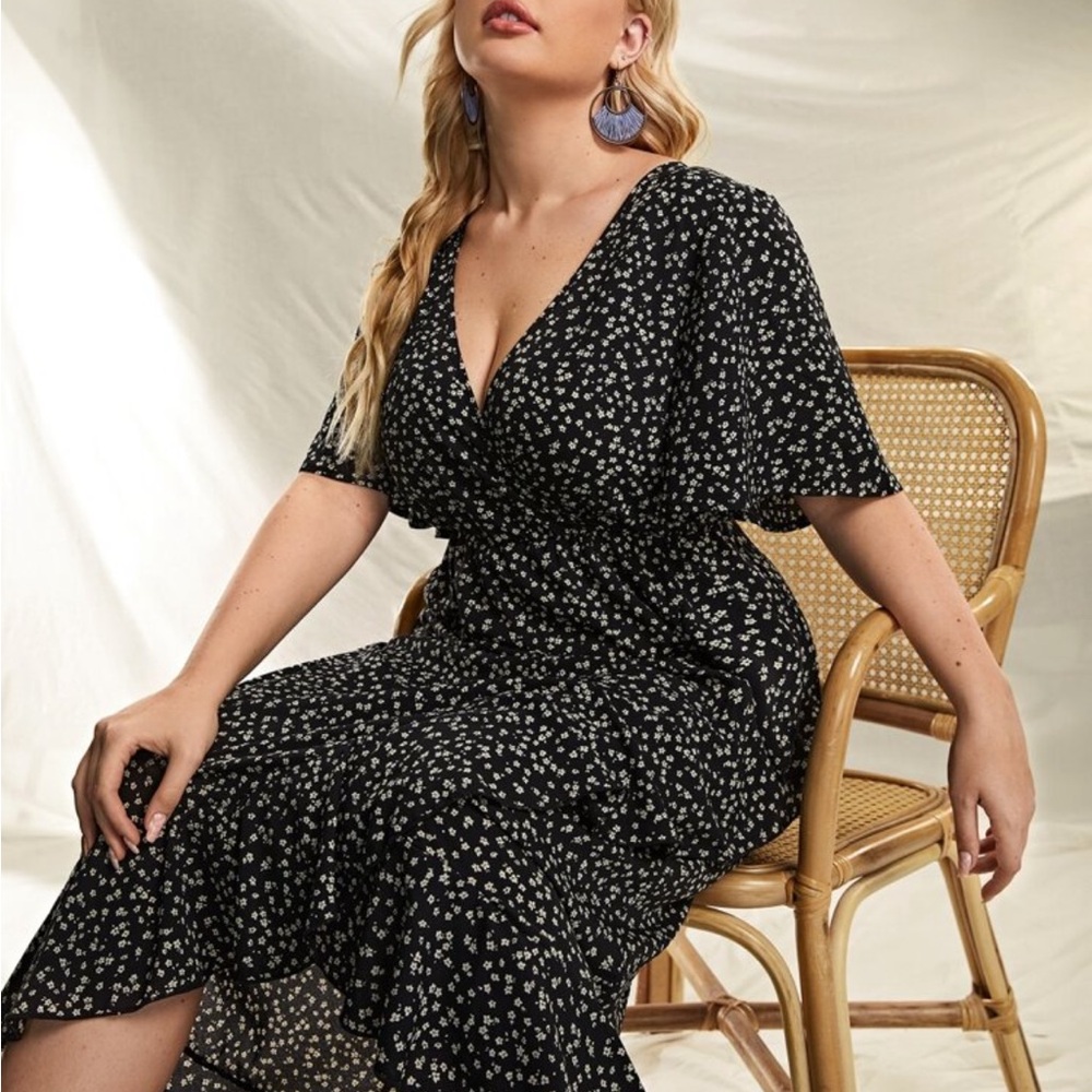 SHEIN Black and White Midi Sundress with Flutter Sleeves